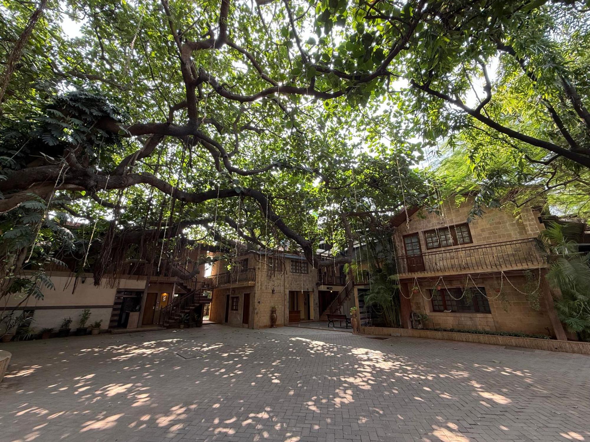Hotel Beach Garden, Mumbai